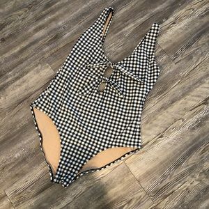 Old navy swimsuit/body suit